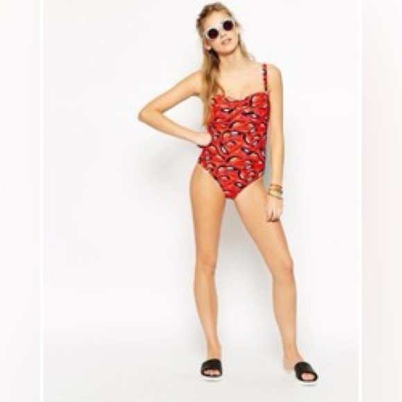 Jets Australia Jessika Allen Red Paisley One-Piece Swimsuit Bathing Suit  10 - Picture 3 of 11